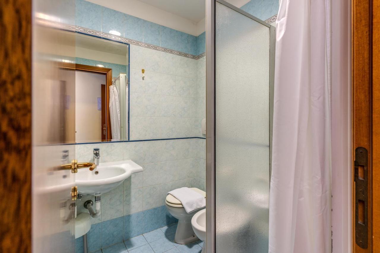 Baltik Guesthouse Roma Dış mekan fotoğraf